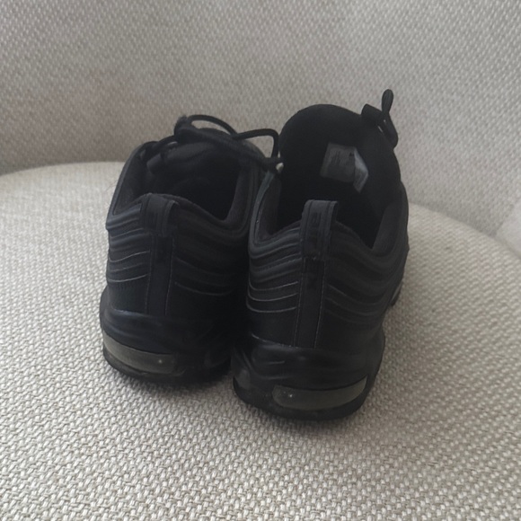 Nike Black Athletic Shoes main image 4
